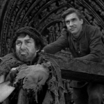 pillory cut 1 -Gringoire and Clopin Edmond O'brein Thomas Mitchell 1939 Hunchback of Notre dame  picture image 