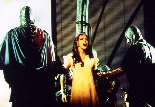 Ann Christin Elverum as Esmeralda singing Einmal Der Glöckner von Notre Dame picture image
