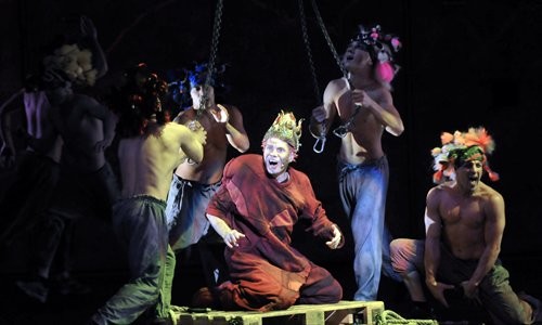 Matt Laurent as Quasimodo performing The Feast of Fools Asian Tour Cast Notre Dame de Paris picture image