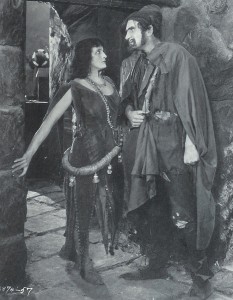 Eulalie Jenson as Marie 1923 Hunchback of Notre Dame picture image