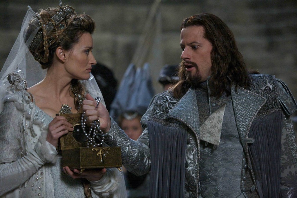 Natascha McElhone as The Moon Princess & Ioan Gruffudd as Sir Wrolf Merryweather The Secret of Moonacre picture image