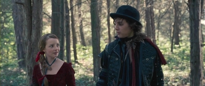 Dakota Blue Richards as Maria Merryweather & Augustus Prew as Robin de Noir The Secret of Moonacre picture image