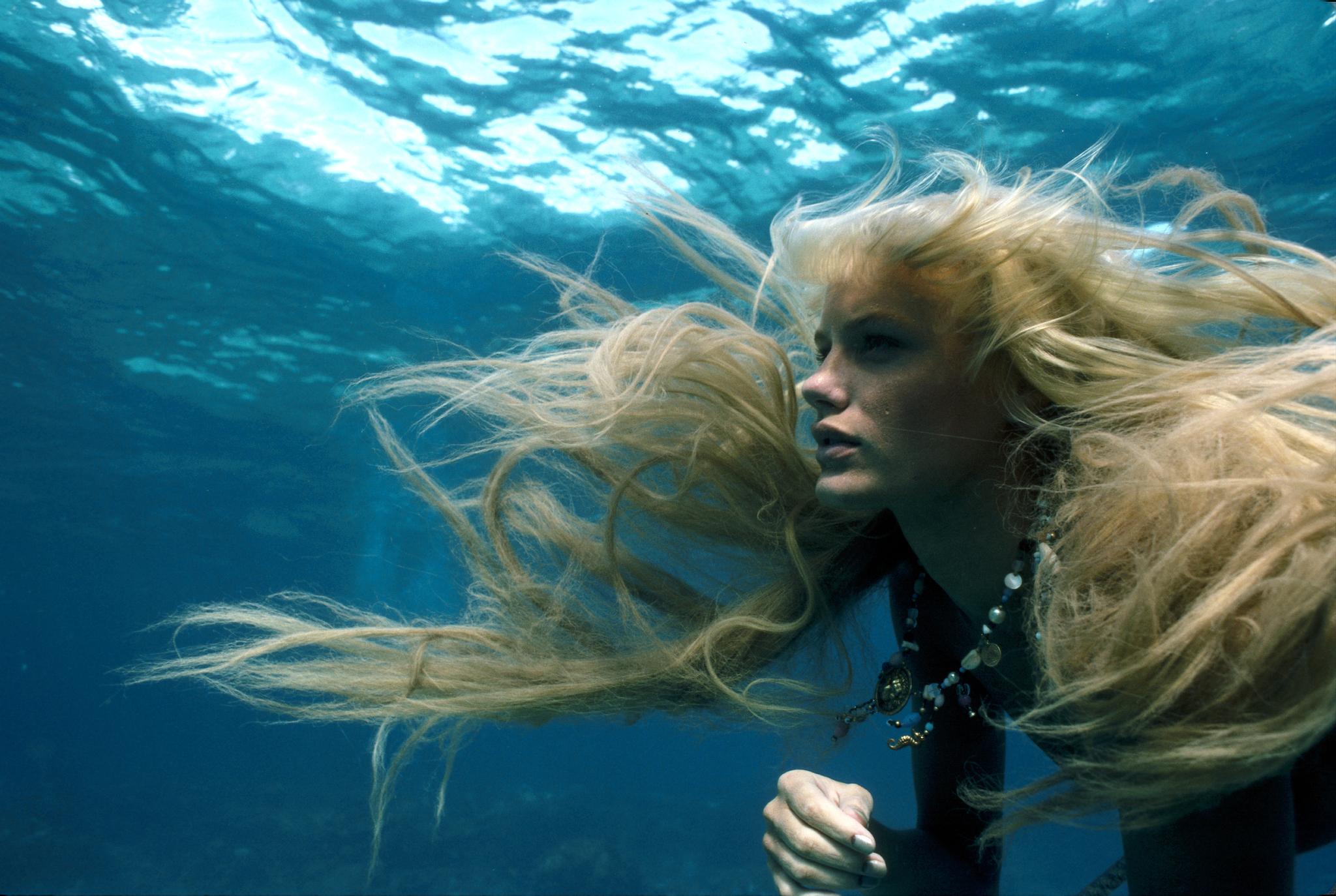 Daryl Hannah as Madison Splash picture image