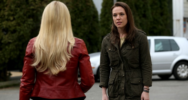 Jennifer Morrison as Emma Swan and Agnes Bruckner as Lily Once Upon a Time Season 4 Episode 20 Lily Review picture Image