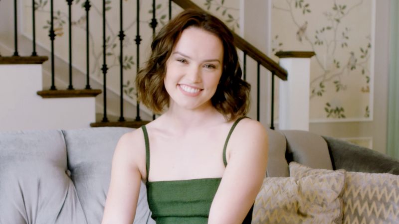 Daisy Ridley picture image