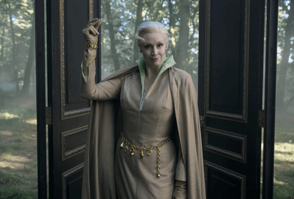 Gwendoline Christie as Larissa Weems (Netflix Series Season 2 2025, Season 2, Episode 5)