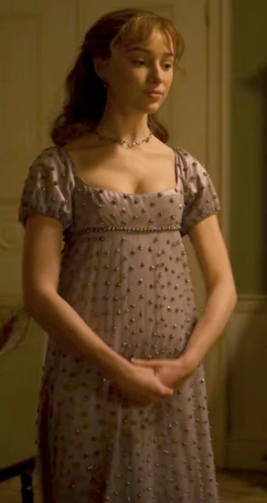Phoebe Dynevor as Daphne Bridgerton, Season 1 Bridgerton, Best Costumes