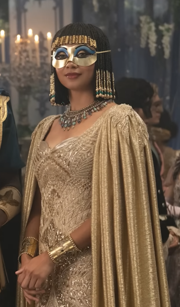 Emma Naomi as Alice Mondrich dressed as Queen Cleopatra, Ranking the Costumes Masquerade Ball “Bridgerton” Season 4