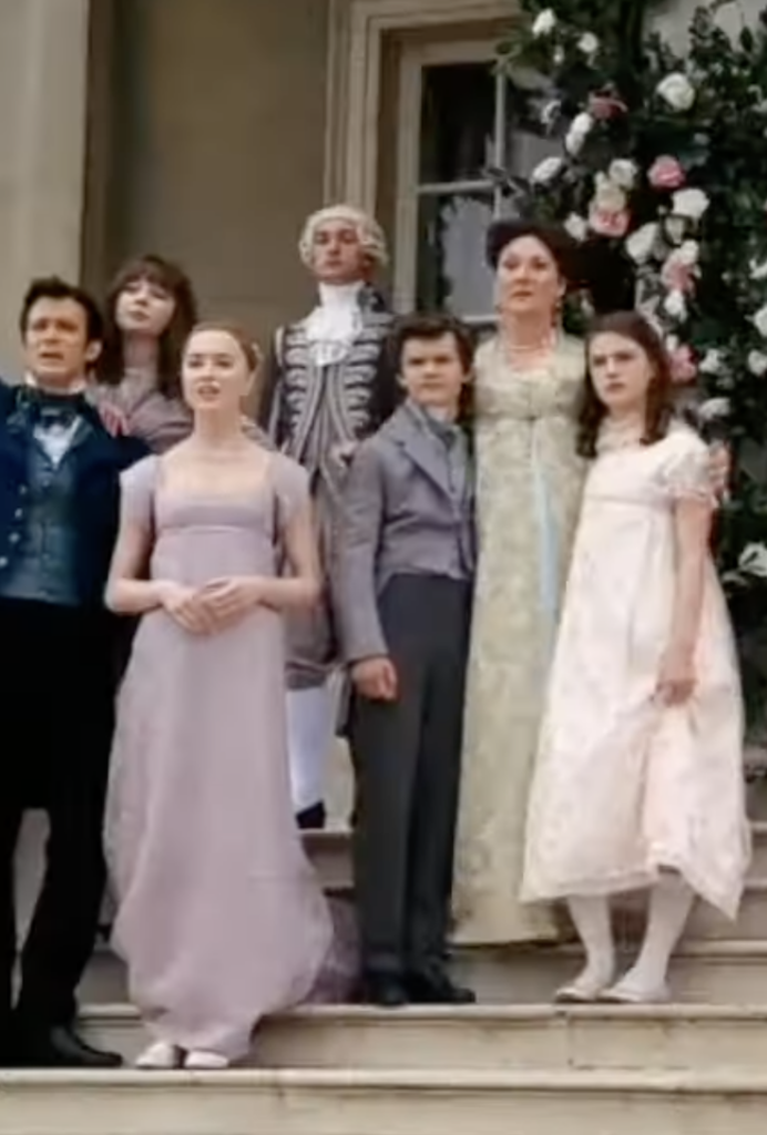 Phoebe Dynevor as Daphne Basset Duchess of Hasting, Season 2 Bridgerton (2020-2022), Best Costumes, Gowns, Dresses, and Outfits, purple tulip dress