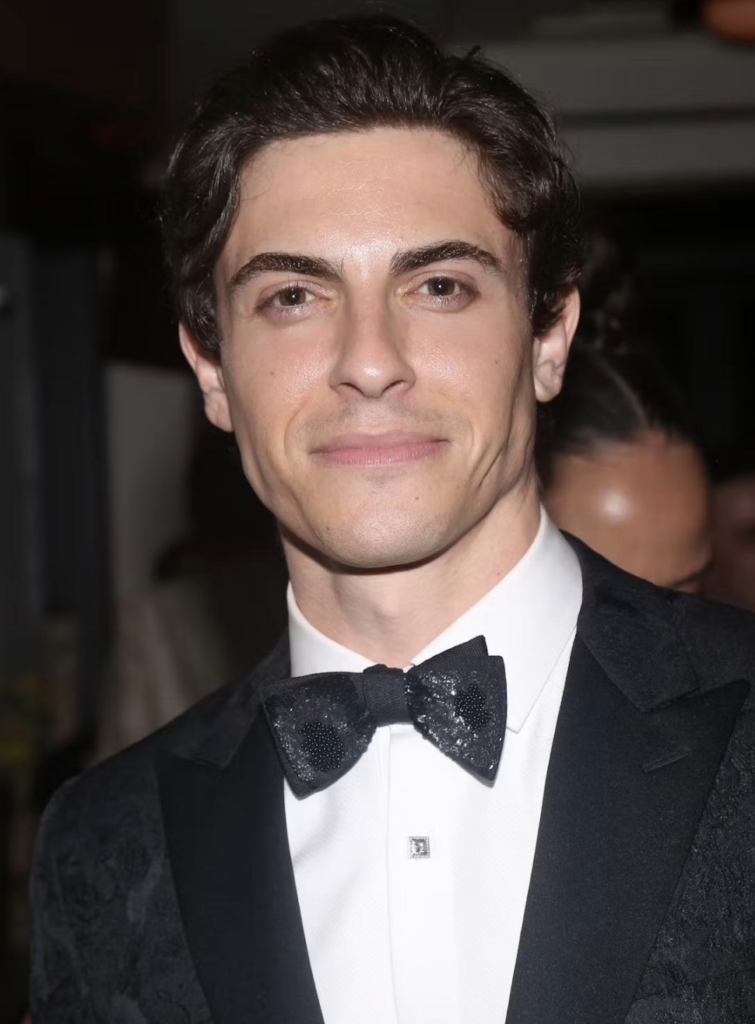 Derek Klena, Hypothetical Fan casting, Phoebus Notre Dame de Paris