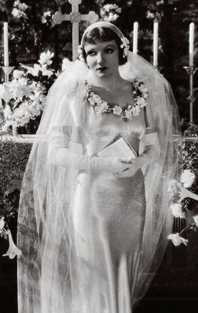 Elie, It Happened One Night (1934) Best Wedding Gowns from Modern Set Movies, Dresses, Outfits, Costumes
