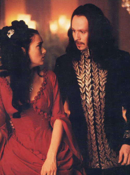 Winona Ryder as Mina Harker (née Murray) with Gary Oldman in "Bram Stoker’s Dracula" (1992) Best Red Costumes, Gowns, & Dresses from Fantasy & Sci-fi Movies