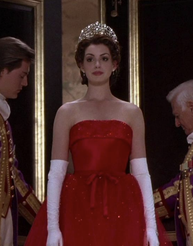 Anne Hathaway as Princess Mia in "Princess Diaries II: Royal Engagement" (2004) Best Red Costumes, Gowns, & Dresses from Modern Set Movies