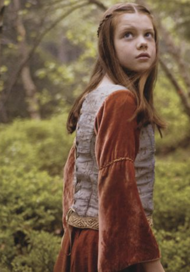 Georgie Henley as Lucy Pevensie in "The Chronicles of Narnia: Prince Caspian" (2008) Best Orange Costumes, Gowns, & Dresses from Fantasy & Sci-fi Movies